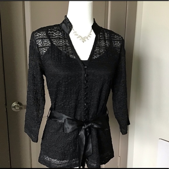 Lace blouse - Picture 4 of 11